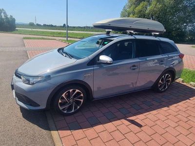 Toyota Auris Hybrid