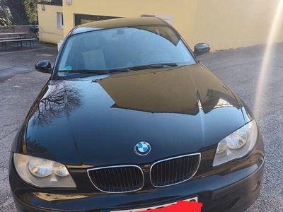 Gebraucht BMW 116 116 PS (85 kW) 2005 Schwarz Kleinwagen