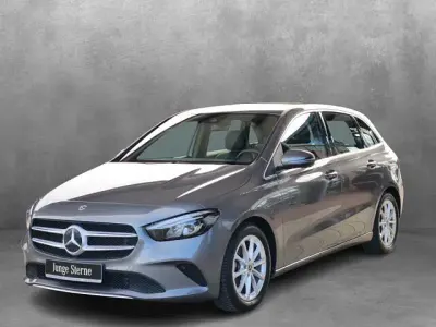 Gebraucht Mercedes B180 Progressive 136 PS (100 kW) 2022 Metalliclack mountaingrau Van / Kleinbus