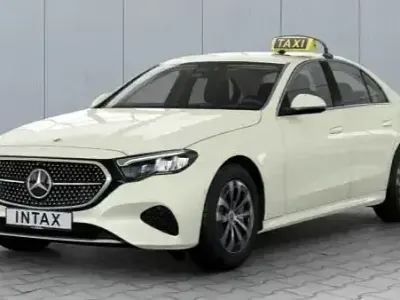 Gebraucht Mercedes E200 Avantgarde 163 PS (119 kW) 2026 Beige Limousine