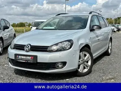 Gebraucht VW Golf VI Match 122 PS (89 kW) 2012 Silber Kombi