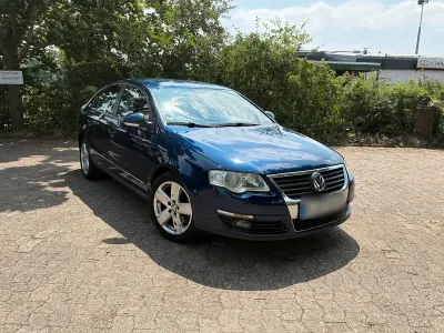 Gebraucht VW Passat 140 PS (102 kW) 2005 Blau Limousine