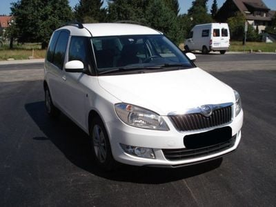 Gebraucht Skoda Roomster Fresh 105 PS (77 kW) 2014 Weiß metallic Van / Kleinbus