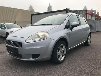 Gebraucht Fiat Grande Punto Dynamic 77 PS (56 kW) 2008 Silber Kleinwagen