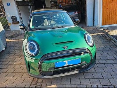 Gebraucht Mini Cooper SE Classic 135 kW (184 PS) 2023 Grün Kleinwagen