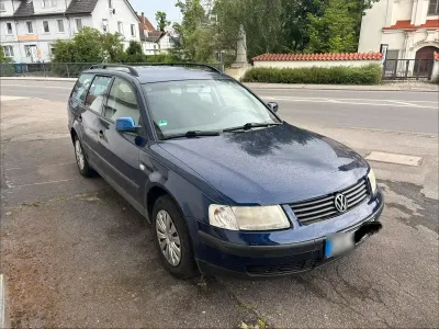 Gebraucht VW Passat 125 PS (91 kW) 1999 Blau Kombi