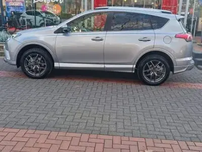 Gebraucht Toyota RAV4 Hybrid Executive 197 PS (144 kW) 2016 Grau SUV