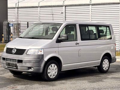 Usata VW Caravelle 131 CV (96 kW) 2008 Argento Berlina
