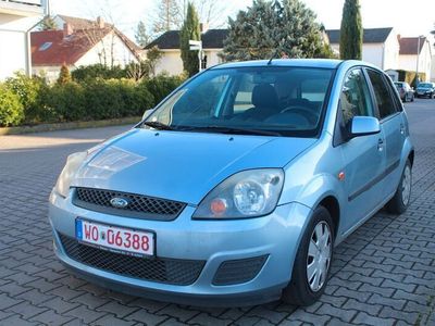 Gebraucht Ford Fiesta Ambiente 69 PS (50 kW) 2007 Blau Kleinwagen