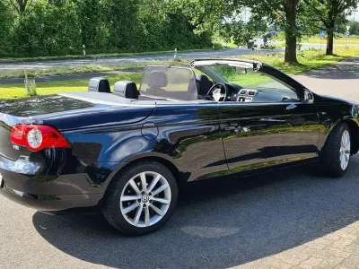 Gebraucht VW Eos Basis 116 PS (85 kW) 2007 Schwarz Cabrio