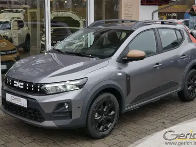 Neu Dacia Sandero Extreme 110 PS (80 kW) 2026 Dolomitgrau metallic Limousine