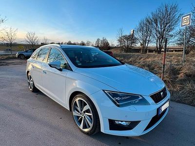 Weiß Gebraucht 2014 Seat Leon ST FR Kombi | 13.450 € (Teuer)