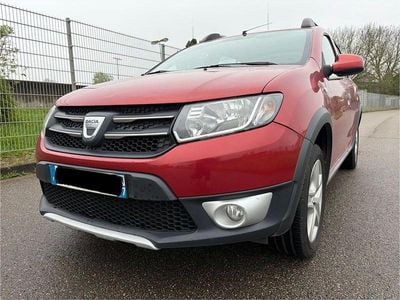 Gebraucht Dacia Sandero Prestige 90 PS (66 kW) 2013 Rot Kleinwagen