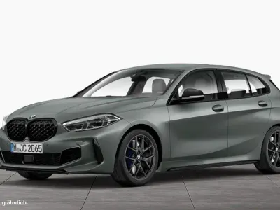 Gebraucht BMW M135 Performance 306 PS (225 kW) 2023 Bmw individual frozen pure gre Kleinwagen