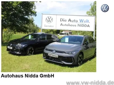 Gebraucht VW Golf VIII R-line 150 PS (110 kW) 2026 Delfingrau metallic Kombi