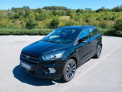 Gebraucht Ford Kuga ST-Line 150 PS (110 kW) 2019 Schwarz SUV