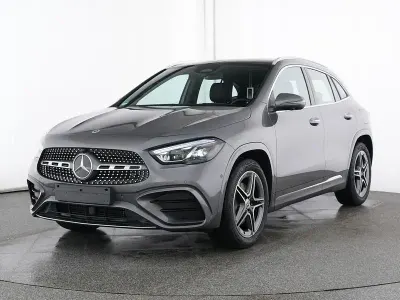 Gebraucht Mercedes GLA200 AMG Line Premium Plus 163 PS (119 kW) 2025 Grau SUV