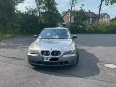 Gebraucht BMW 525 177 PS (130 kW) 2005 Grau Limousine