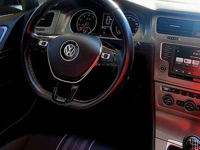 Gebraucht VW Golf VII LOUNGE 125 PS (91 kW) 2015 Schwarz Limousine