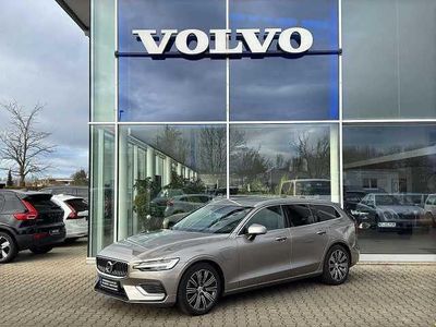 Gebraucht Volvo V60 Inscription 253 PS (186 kW) 2021 Pebble grey / metallic Kombi
