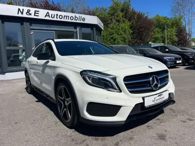 Usata Mercedes GLA200 AMG line 156 CV (114 kW) 2014 Bianco SUV