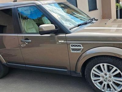 Land Rover Discovery 4