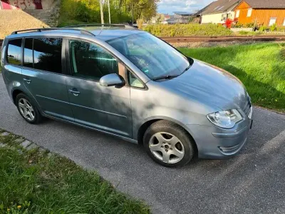 Gebraucht VW Touran 140 PS (102 kW) 2009 Grau Van / Kleinbus