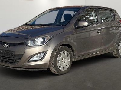 Gebraucht Hyundai i20 Style 101 PS (74 kW) 2014 Grau Kleinwagen