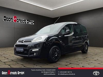 Schwarz Gebraucht 2017 Citroën Berlingo SELECTION Van / Kleinbus | 11.977 € (Etwas zu teuer)