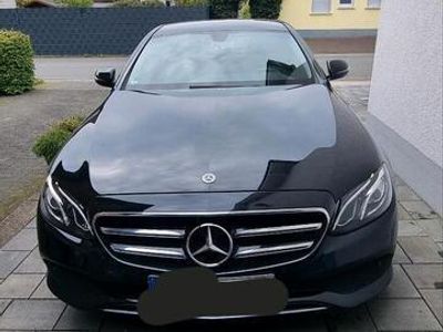 Mercedes E200