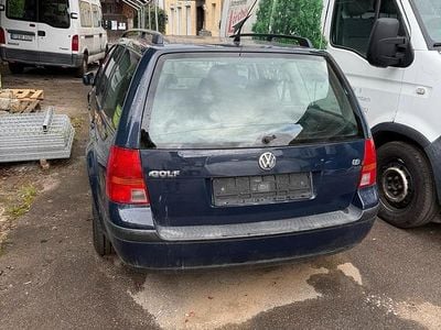 Blau Gebraucht 2000 VW Golf IV Kombi | 600 € (Guter Preis)