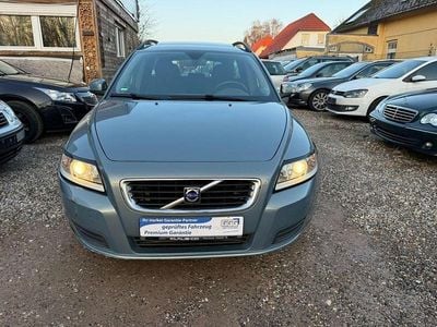 Second-hand Volvo V50 Kinetic 179 CP (131 kW) 2008 Albastru Break