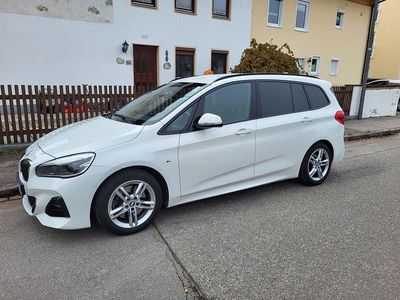 Weiß Gebraucht 2019 BMW 218 Gran Tourer M Sport Van / Kleinbus | 19.800 € (Fairer Preis)