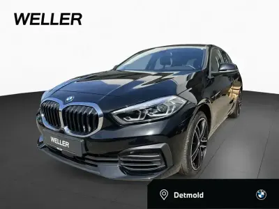 Gebraucht BMW 118 Advantage 136 PS (100 kW) 2022 Schwarz (schwarz) Limousine