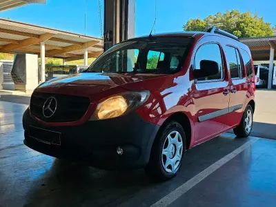 Używany Mercedes Citan 111 110 KM (80 kW) 2014 Czerwony Minivan