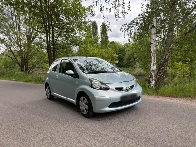 Brugt Toyota Aygo 68 HK (50 kW) 2007 Blå Hatchback