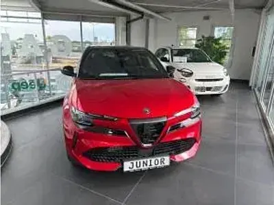 Neu Alfa Romeo Junior Edizione Speciale 136 PS (100 kW) 2025 Blau (blue navigli dach schwarz) SUV