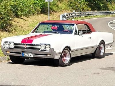 Gebraucht Oldsmobile Cutlass 220 PS (161 kW) 1966 Weiß Cabrio