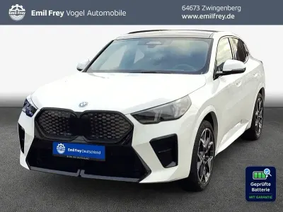 Neu BMW iX2 Performance 225 kW (306 PS) 2026 Weiß SUV