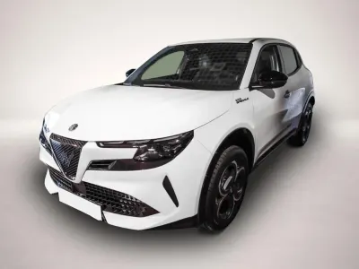 Neu Alfa Romeo Junior Edizione Speciale 145 PS (106 kW) 2026 Manufacturer SUV