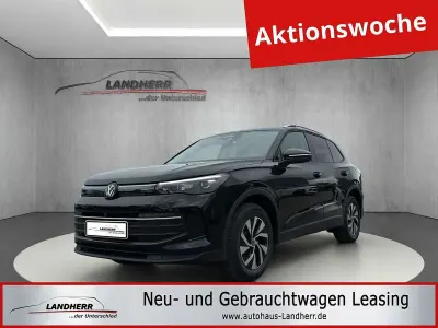 Neu VW Tiguan Life 150 PS (110 kW) 2026 Grenadillschwarz metallic SUV