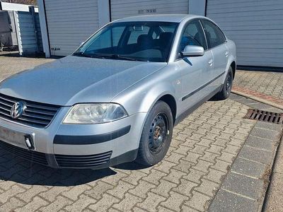 Gebraucht VW Passat 102 PS (75 kW) 2001 Silber Limousine