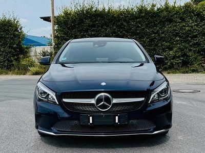 Gebraucht Mercedes CLA220 177 PS (130 kW) 2016 Blau Limousine