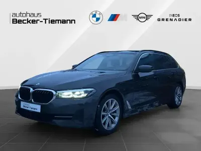 Gebraucht BMW 520 Sport Line 190 PS (139 kW) 2022 Sophistograu brillanteffekt Kombi