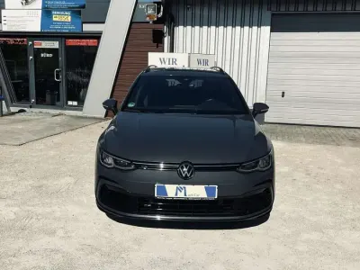 Gebraucht VW Golf VIII R-line 150 PS (110 kW) 2024 Delfingrau metallic Kombi