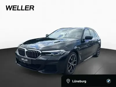 Gebraucht BMW 530 M Sport 252 PS (185 kW) 2022 Carbonschwarz (schwarz) Kombi
