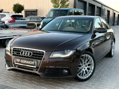 Gebraucht Audi A4 Sport 160 PS (117 kW) 2011 Teakbraun metallic Limousine