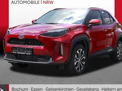 Gebraucht Toyota Yaris Cross 130 PS (95 kW) 2026 Rot SUV