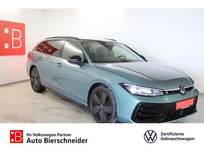 Gebraucht VW Passat R-line 193 PS (141 kW) 2025 Gruen Kombi