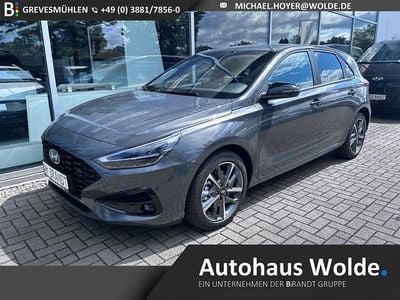 Grau Gebraucht 2024 Hyundai i30 Advantage Limousine | 18.990 € (Guter Preis)